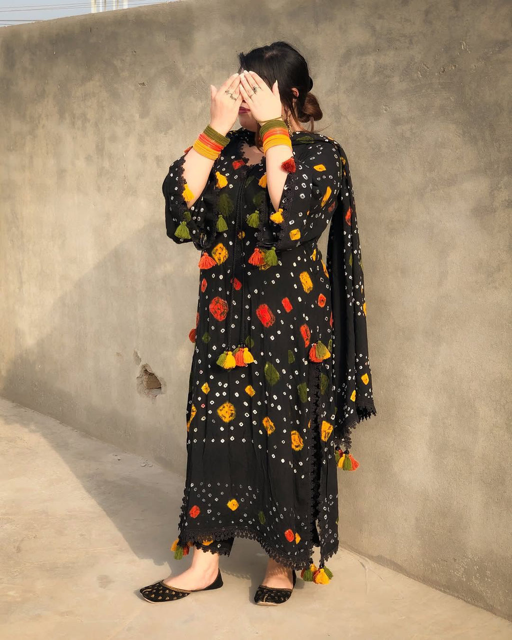 4PC Staple Lawn Chunnri Suit – Hand Dye Rajasthani Traditional Print Shirt, Trouser, Dupatta & Sleeves Set