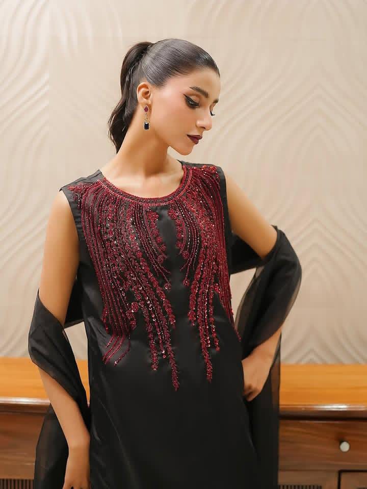 3PC Fancy Embroidered Suit – Organza Handwork Shirt, Kattan Silk Trouser & Organza Silk Pallu Dupatta