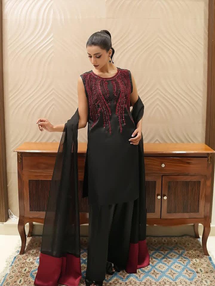 3PC Fancy Embroidered Suit – Organza Handwork Shirt, Kattan Silk Trouser & Organza Silk Pallu Dupatta