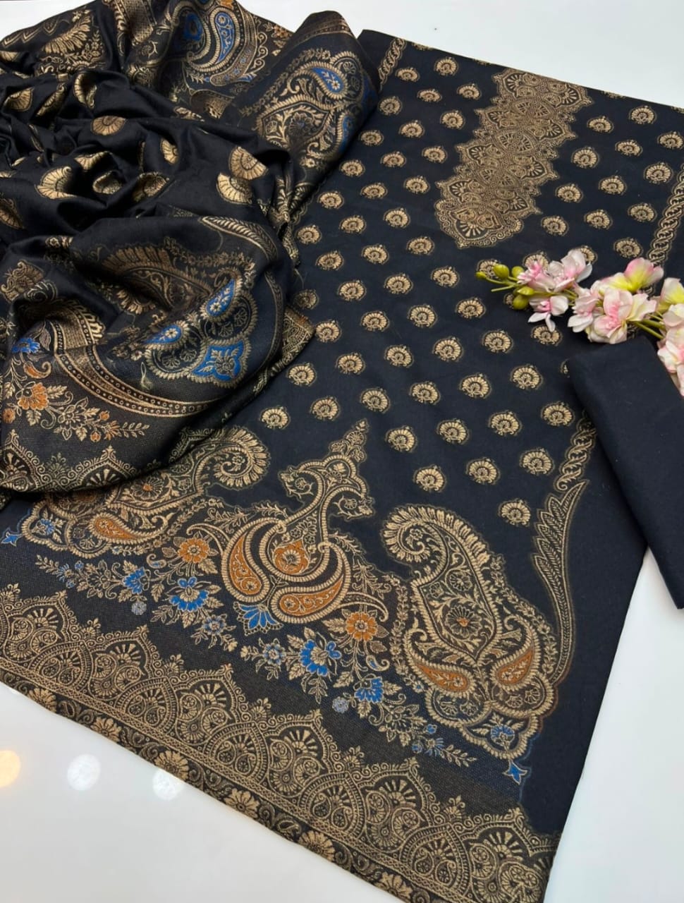 New Eid Collection 5 Piece Khaddi Lawn Jacquard Borshia Suit – Shirt, Jacquard Dupatta, Plain Trouser & Separate Sleeves