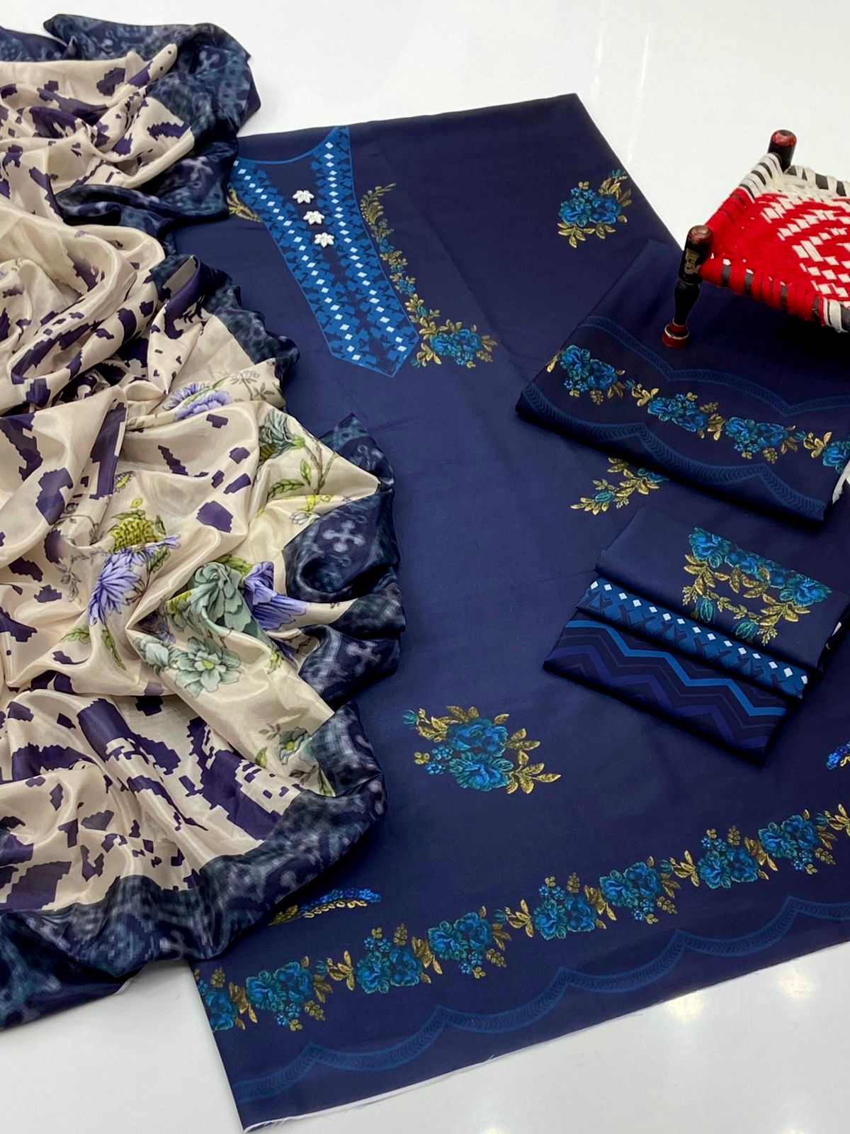 3PC Swiss Lawn Printed Suit – Printed Shirt, Printed Trouser & Poly Silk Printed Dupatta