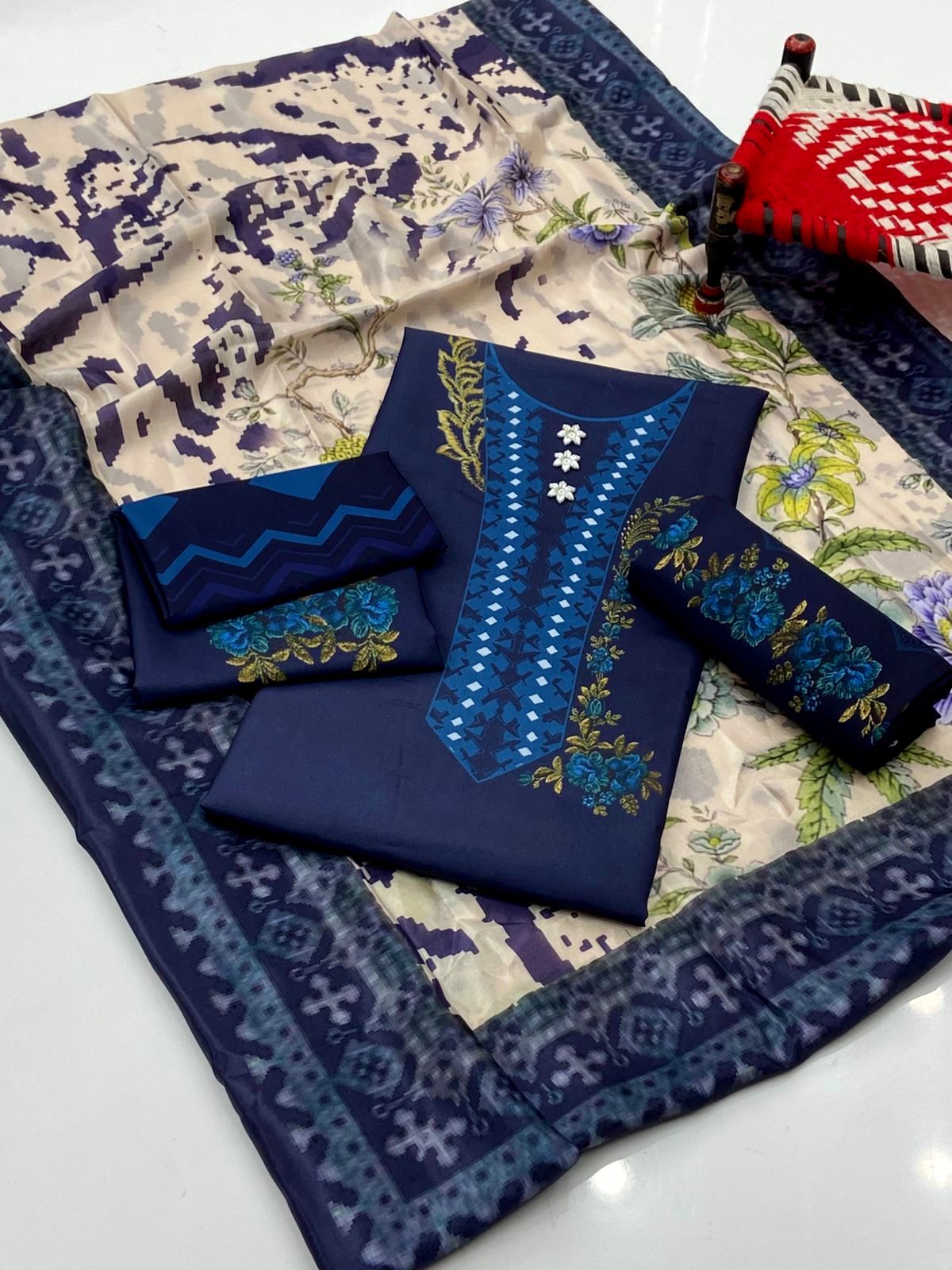 3PC Swiss Lawn Printed Suit – Printed Shirt, Printed Trouser & Poly Silk Printed Dupatta