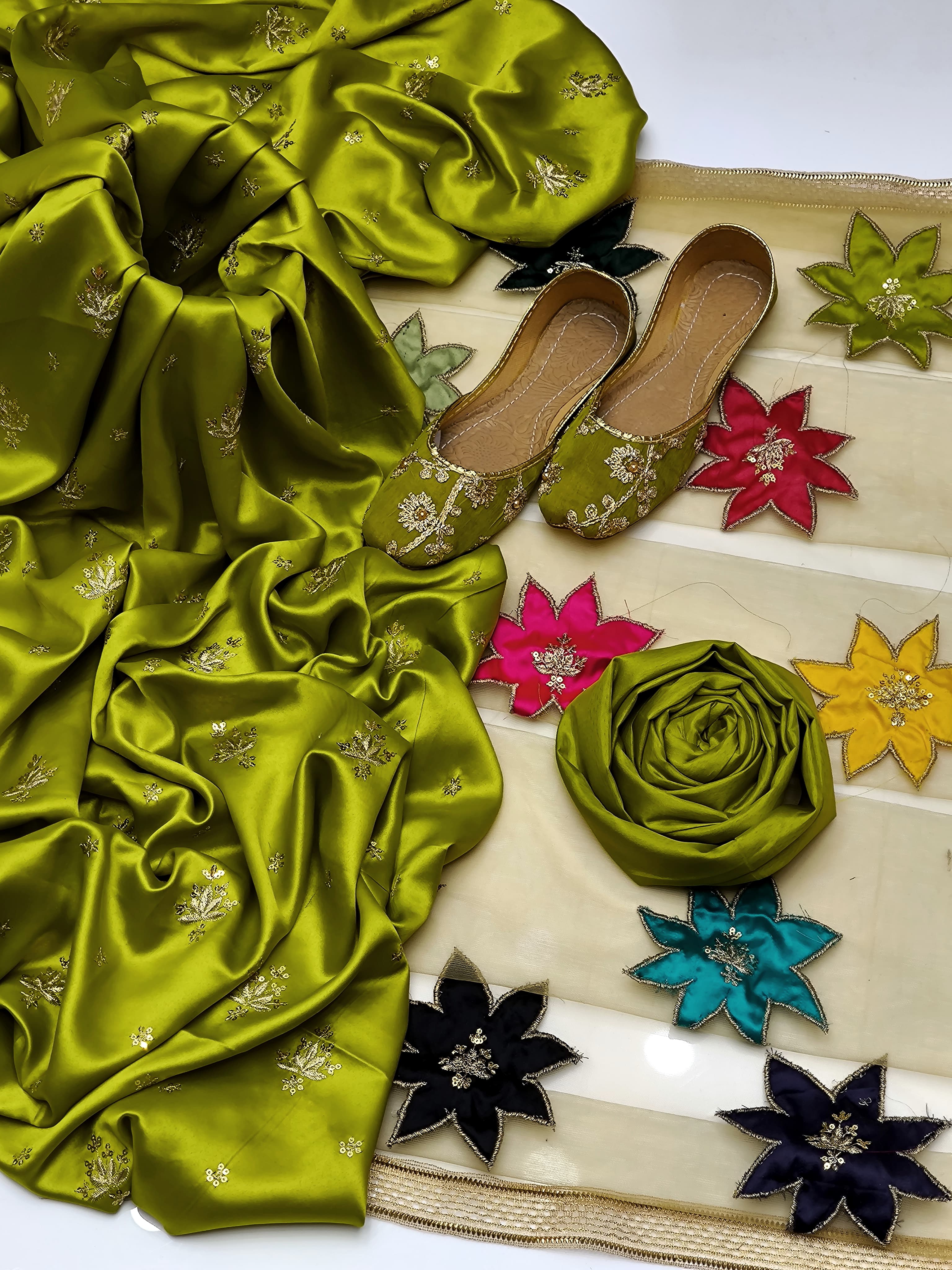 3-Piece Unstitched Shamoz Silk Dress – Jhumka Embroidery with Net Dupatta & Free Khussa