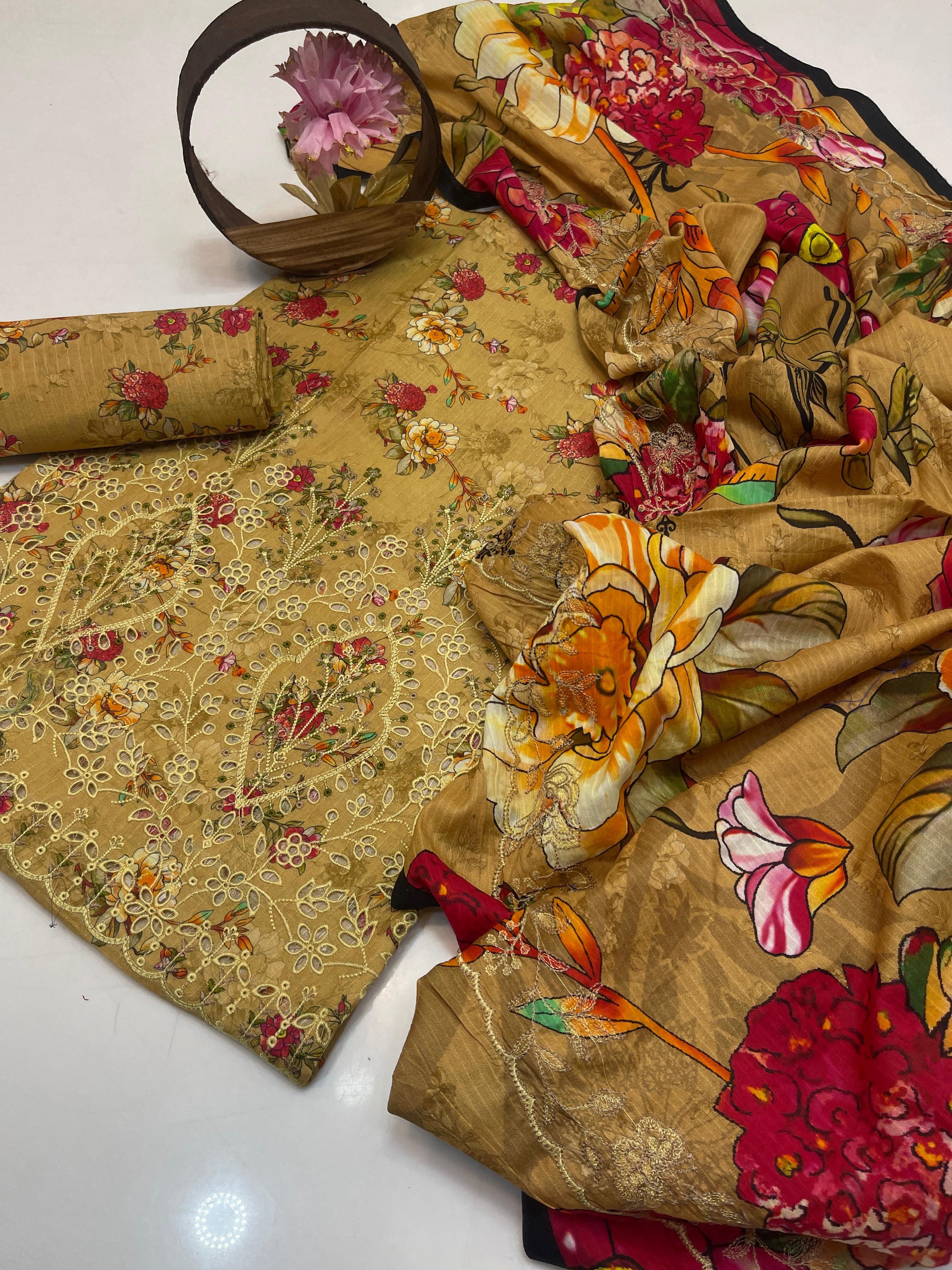 3PC Premium Lawn Digital Print Suit – Poring Daman Embroidered Shirt, Printed & Embroidered Dupatta & Matching Trouser